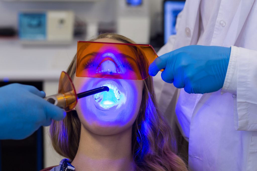 Dental Office Uses Ultraviolet Light to Sterilize