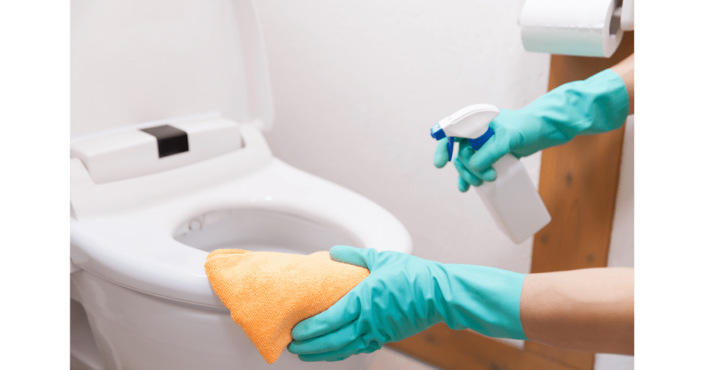 Germs on Toilet Seat An Apple iPhone is as dirty as a toilet seat