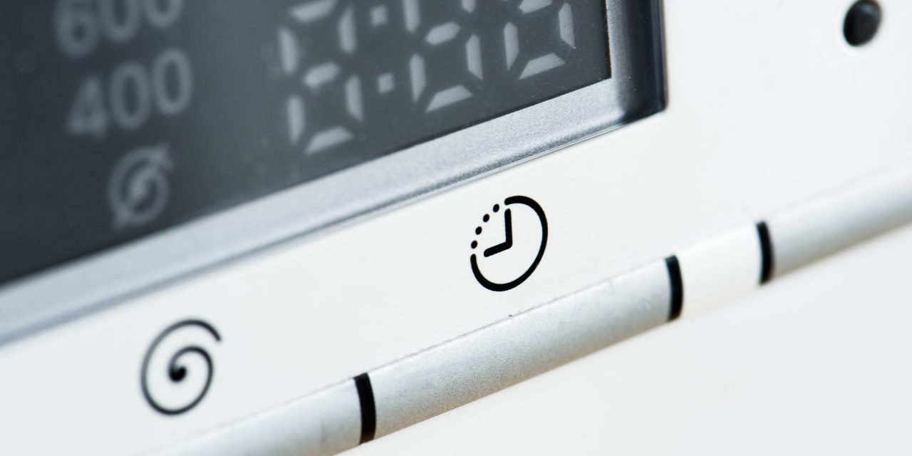 UV C Sanitizing System That Can Sterilize Just About Anything in Only A Couple of Minutes